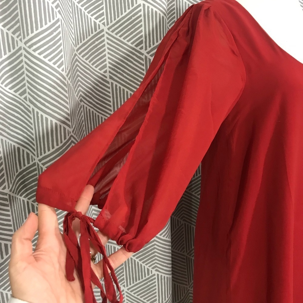 Red Scoop Neck Bell Sleeve Dress - Picture 2 of 6